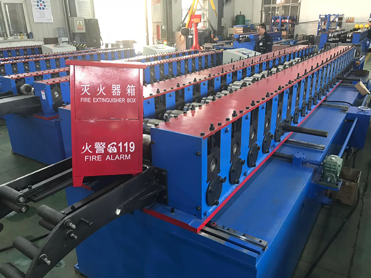 消防箱出产线-灭火器箱出产线
